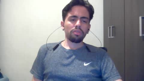 alejo_shy online show from December 15, 2024, 4:07 am