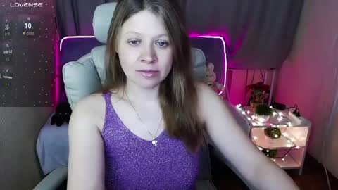 Snapshot of alekasamui chatting on January 22, 2025, 4:02 am Aleksa online show from January 22, 2025, 4:02 am