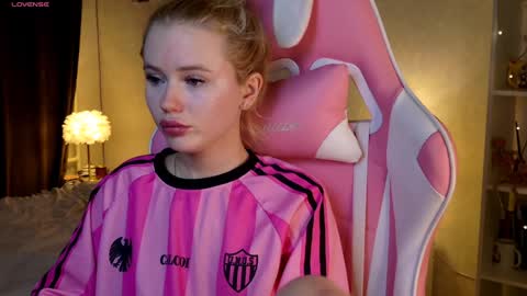 Lexi online show from December 28, 2024, 3:15 pm