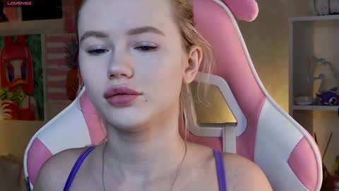 Lexi online show from February 7, 2025, 4:06 am