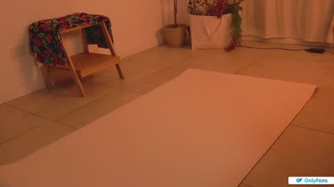 Snapshot of alemaniababe chatting on January 9, 2025, 2:33 am Ale online show from January 9, 2025, 2:33 am
