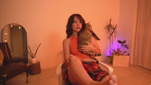 Snapshot of alemaniababe chatting on February 5, 2025, 11:39 pm Ale online show from February 5, 2025, 11:39 pm