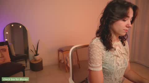 Snapshot of alemaniababe chatting on February 10, 2025, 11:23 pm Ale online show from February 10, 2025, 11:23 pm