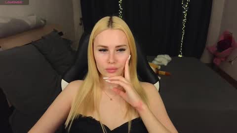 Snapshot of alena_hot_sex chatting on March 2, 2025, 2:43 pm Alena online show from March 2, 2025, 2:43 pm