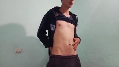 Snapshot of aleo_011 chatting on January 4, 2025, 2:03 am Alejandro online show from January 4, 2025, 2:03 am