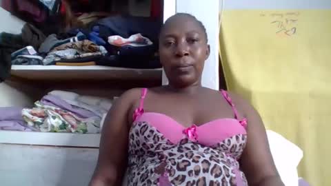 Noreen Kennth and Emilly online show from October 19, 2025, 5:13 pm