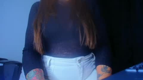 QUEEN OFF MILk  IM BACK  15 NOV online show from February 27, 2025, 2:10 am