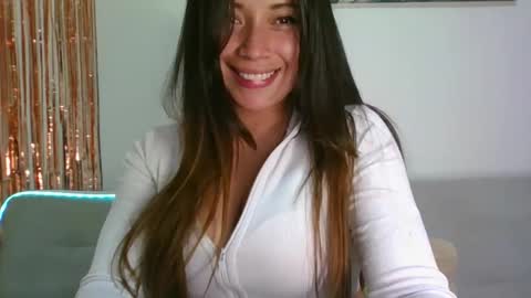 QUEEN OFF MILk  IM BACK  15 NOV online show from November 29, 2025, 5:21 am