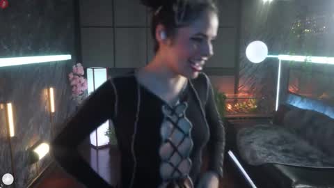 Alessa Goreng online show from November 8, 2025, 8:36 am