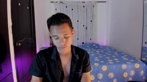 Snapshot of alessandro_wizard chatting on February 9, 2025, 12:49 am Alessandro online show from February 9, 2025, 12:49 am