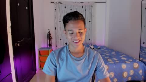 Snapshot of alessandro_wizard chatting on February 11, 2025, 1:41 am Alessandro online show from February 11, 2025, 1:41 am