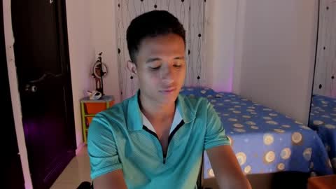 Snapshot of alessandro_wizard chatting on February 12, 2025, 11:20 pm Alessandro online show from February 12, 2025, 11:20 pm