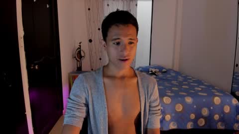 Snapshot of alessandro_wizard chatting on March 3, 2025, 3:31 pm Alessandro online show from March 3, 2025, 3:31 pm