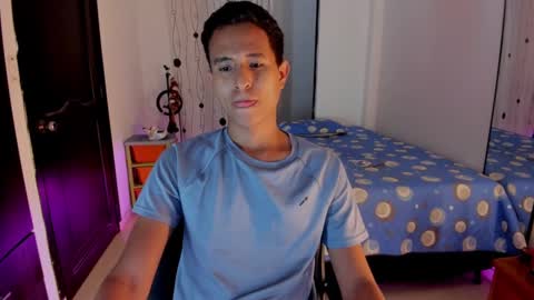 Snapshot of alessandro_wizard chatting on March 10, 2025, 10:34 pm Alessandro online show from March 10, 2025, 10:34 pm