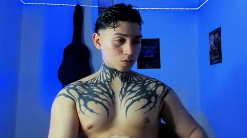 Alessandro online show from January 19, 2025, 1:32 am