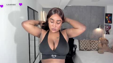 Snapshot of alessia_anderson07 chatting on September 16, 2025, 10:44 pm Yy  online show from September 16, 2025, 10:44 pm