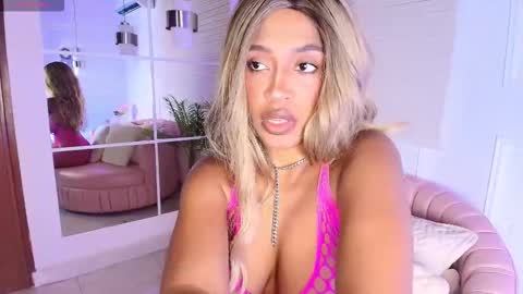 Alejandra  online show from December 14, 2025, 12:54 pm