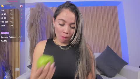 Snapshot of alessia_taylorr chatting on February 6, 2025, 11:54 am Alessia Everyday From 0530 to 1430 Col Time online show from February 6, 2025, 11:54 am