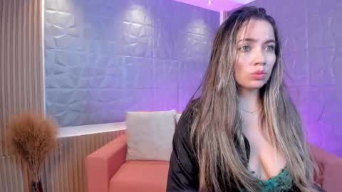 Snapshot of alessia_taylorr chatting on February 25, 2025, 12:13 pm Alessia Everyday From 0530 to 1430 Col Time online show from February 25, 2025, 12:13 pm