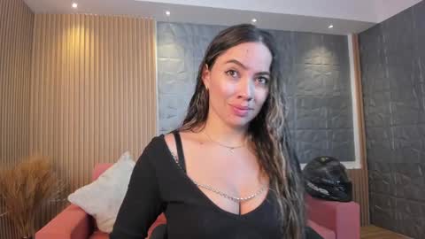 Snapshot of alessia_taylorr chatting on March 7, 2025, 12:01 pm Alessia Everyday From 0530 to 1430 Col Time online show from March 7, 2025, 12:01 pm