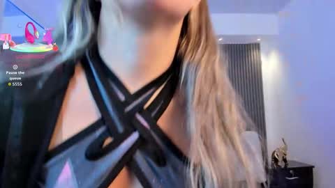 Snapshot of alessia_taylorr chatting on September 10, 2025, 11:54 am Alessia Everyday From 0530 to 1430 Col Time online show from September 10, 2025, 11:54 am