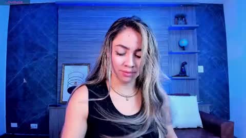 Snapshot of alessia_taylorr chatting on September 18, 2025, 11:45 am Alessia Everyday From 0530 to 1430 Col Time online show from September 18, 2025, 11:45 am