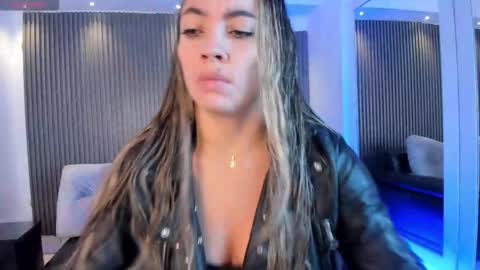 Snapshot of alessia_taylorr chatting on November 4, 2025, 12:15 pm Alessia Everyday From 0530 to 1430 Col Time online show from November 4, 2025, 12:15 pm