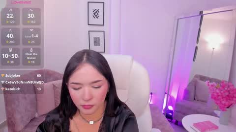 Snapshot of alessia_yorks chatting on October 7, 2025, 12:19 am alessia_yorks online show from October 7, 2025, 12:19 am