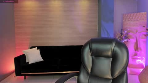 Alessia  online show from September 19, 2025, 7:25 pm