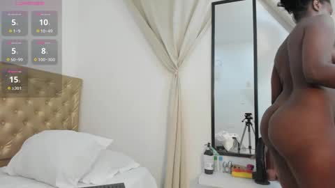 Snapshot of alessiiaa_ chatting on September 16, 2025, 9:16 pm alessiiaa online show from September 16, 2025, 9:16 pm
