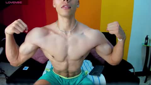 Snapshot of alessiovitale chatting on December 3, 2025, 12:03 pm Alessio online show from December 3, 2025, 12:03 pm