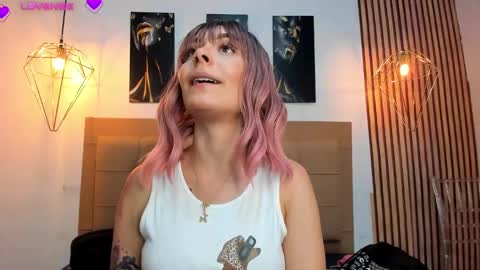 Snapshot of alesziarose chatting on September 9, 2025, 7:57 pm Aleszia online show from September 9, 2025, 7:57 pm