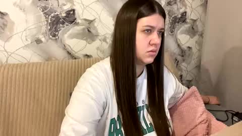 Aletta Oushen online show from February 11, 2025, 7:05 pm