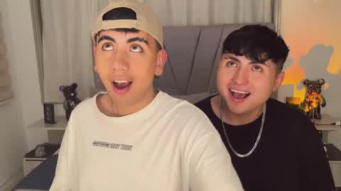 alex0113_ online show from November 15, 2025, 7:16 am