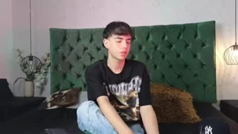 alex online show from September 27, 2025, 1:05 pm