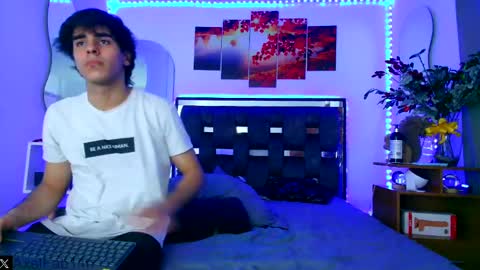 Snapshot of alex_and_fabian chatting on December 20, 2024, 9:39 pm sneider online show from December 20, 2024, 9:39 pm