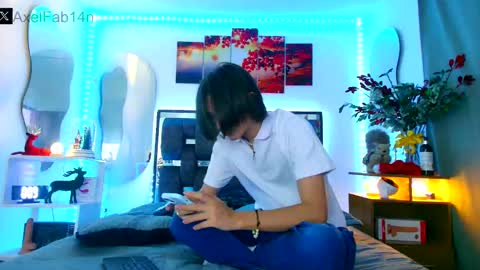 Snapshot of alex_and_fabian chatting on December 25, 2024, 6:19 pm sneider online show from December 25, 2024, 6:19 pm