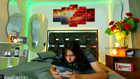 Snapshot of alex_and_fabian chatting on February 11, 2025, 6:22 pm sneider online show from February 11, 2025, 6:22 pm