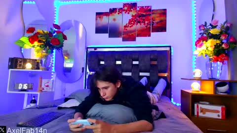 Snapshot of alex_and_fabian chatting on February 16, 2025, 6:43 pm sneider online show from February 16, 2025, 6:43 pm