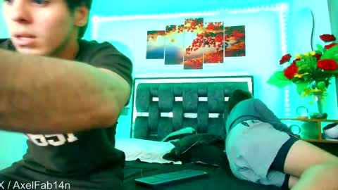 Snapshot of alex_and_fabian chatting on March 6, 2025, 6:59 pm sneider online show from March 6, 2025, 6:59 pm