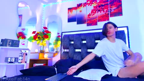 Snapshot of alex_and_fabian chatting on September 21, 2025, 8:32 pm sneider online show from September 21, 2025, 8:32 pm