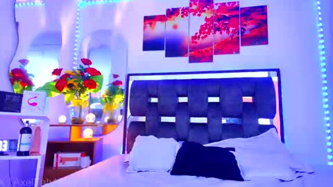 Snapshot of alex_and_fabian chatting on September 30, 2025, 7:52 pm sneider online show from September 30, 2025, 7:52 pm