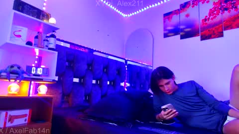 Snapshot of alex_and_fabian chatting on November 16, 2025, 8:36 pm sneider online show from November 16, 2025, 8:36 pm