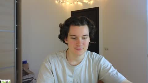 FAVORITE online show from February 9, 2025, 3:11 am