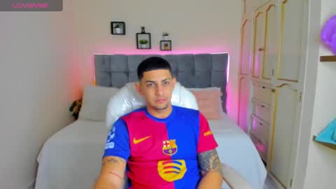 Snapshot of alex_cute77 chatting on February 22, 2025, 12:19 pm alex online show from February 22, 2025, 12:19 pm