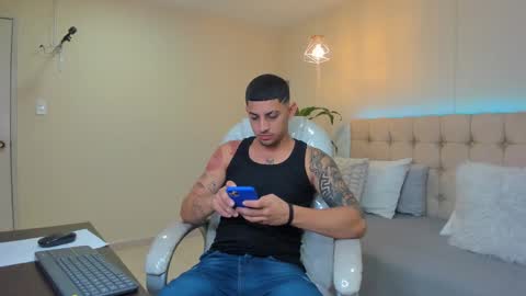 Snapshot of alex_cute77 chatting on March 3, 2025, 12:16 pm alex online show from March 3, 2025, 12:16 pm