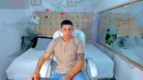 Snapshot of alex_cute77 chatting on October 9, 2025, 11:41 am alex online show from October 9, 2025, 11:41 am