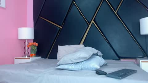 Snapshot of alex_millerss chatting on October 16, 2025, 9:27 pm ALEX online show from October 16, 2025, 9:27 pm