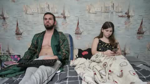 Snapshot of alex_sarah_sex chatting on October 26, 2025, 12:27 am Alex and Sarah online show from October 26, 2025, 12:27 am