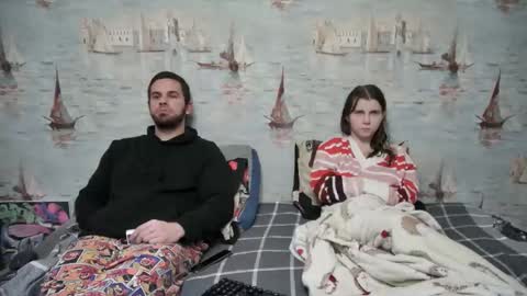 Alex and Sarah online show from November 3, 2025, 12:46 am